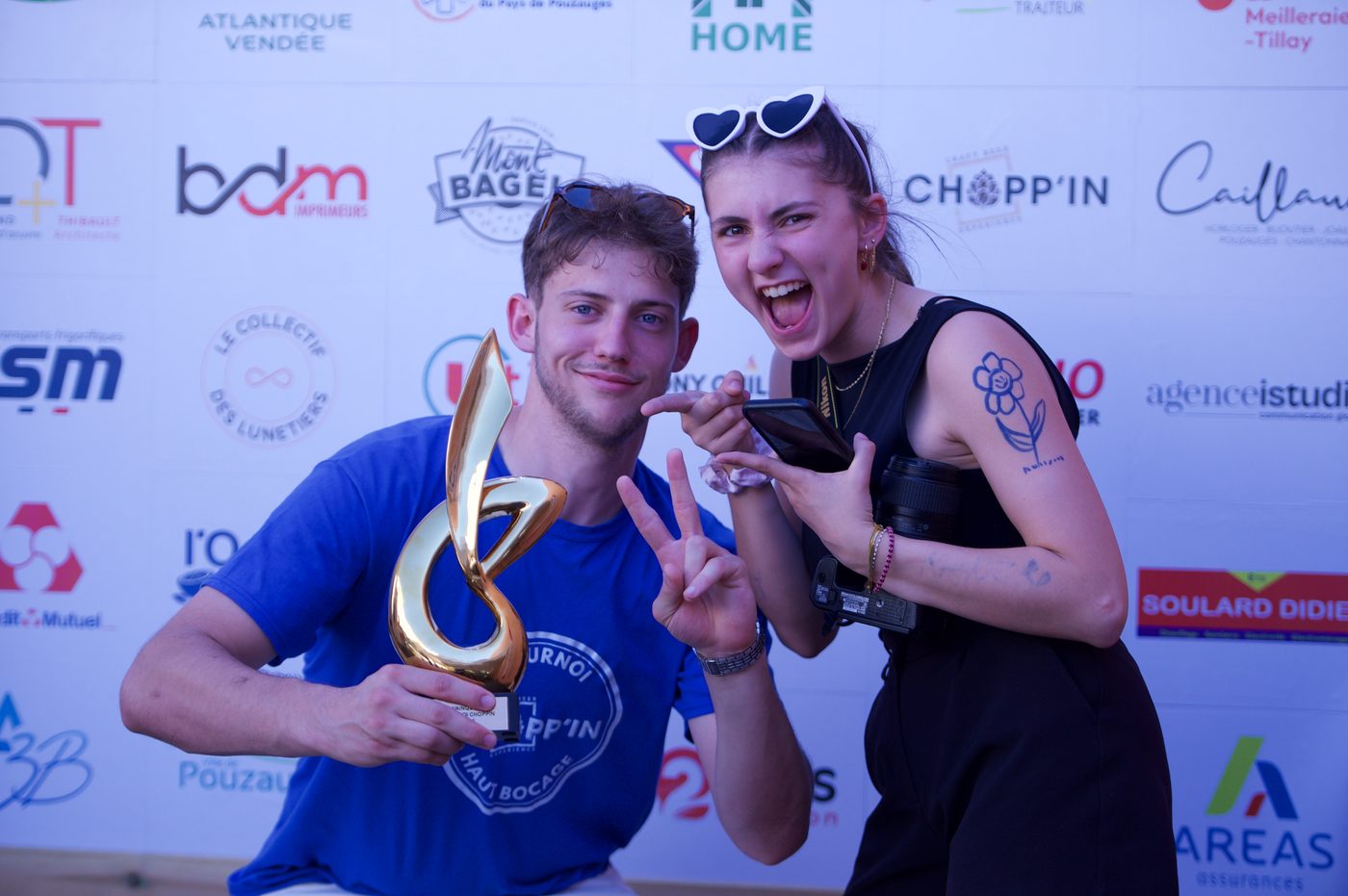 Remise du trophée du tournoi Chopp'In